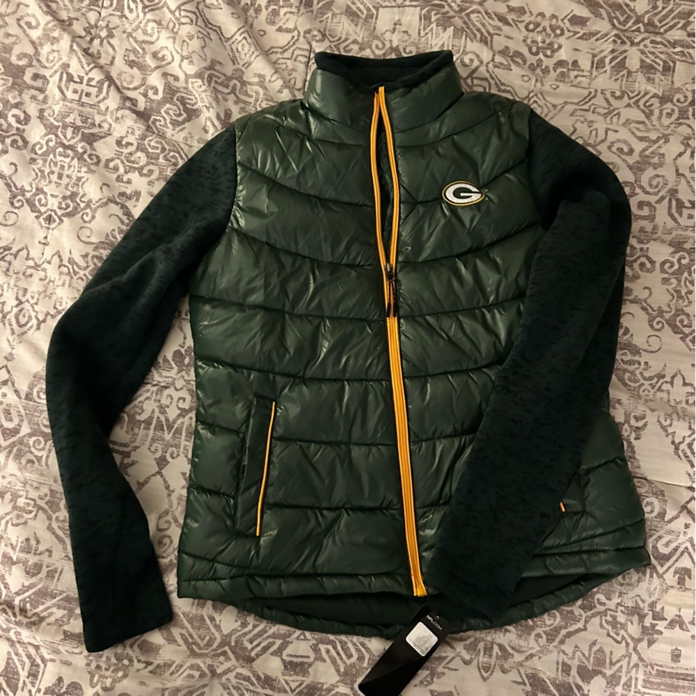 NFL Women's Green Puffer Jacket with Logo - Picture 15 of 15